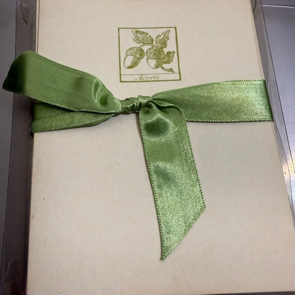 Acorn Vintage Notecards And Envelopes White And Green, Bowsart Notes